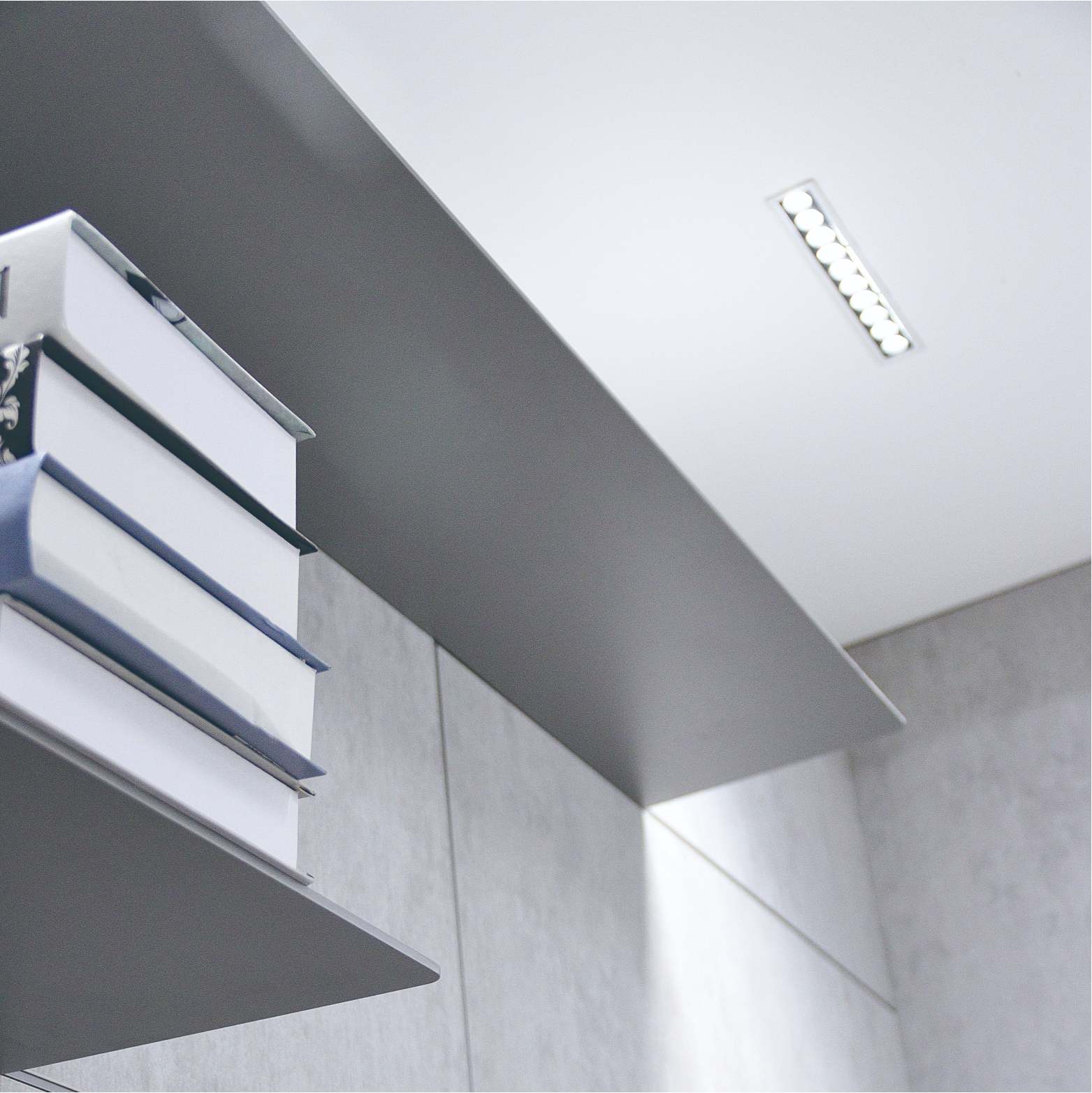 Metal storage shelves wall bookshelves elegant luxury home decoration living room wall hanging suspended shelf decoration